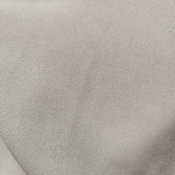 Elegant Cream Blouse with Tie Neck One Size - Picture 7 of 9